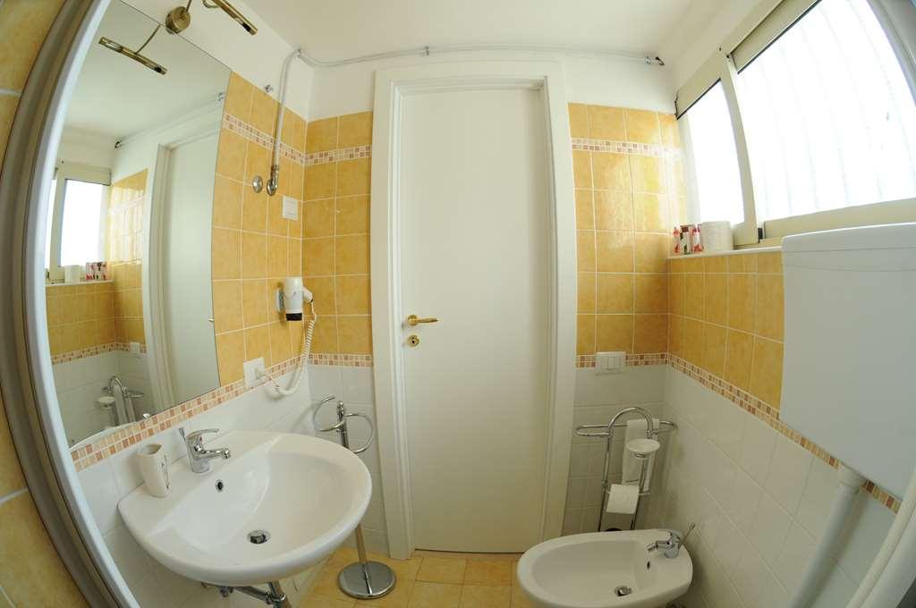 Bed and Breakfast Casa Blanca Reggio Calabria Habitación foto